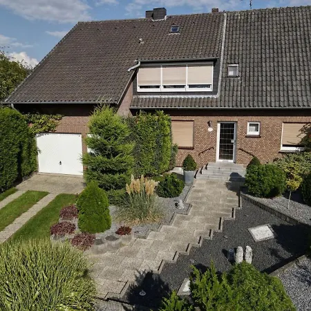 Ferienwohnung Am Ahornweg Apartament *